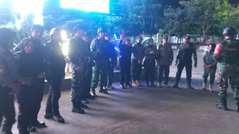 Patroli Gabungan Koramil 1408-09/Tamalate Bersama Unsur Masyarakat