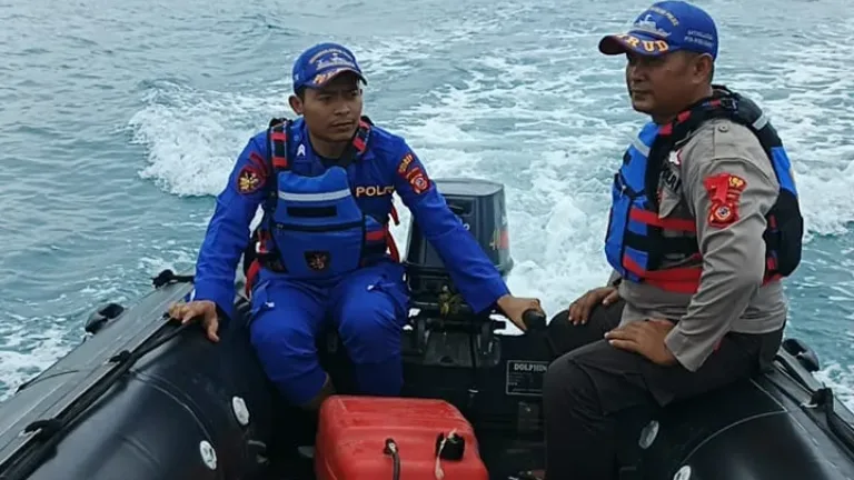 Patroli Laut Intensif, Polres Garut Pastikan Perairan Selatan Aman Dari Ilegal Fishing Dan Kejahatan Laut