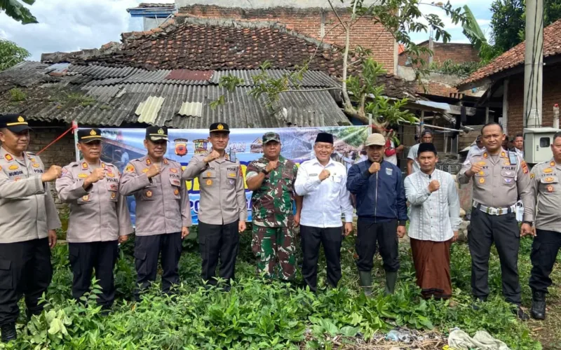Polres Garut Wujudkan Kepedulian, Bedah Rumah Lansia Di Karangpawitan