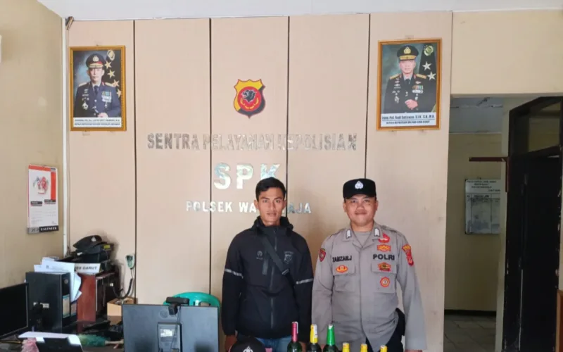 Polsek Wanaraja Gencar Razia Miras, Sejumlah Botol Minuman Keras Diamankan