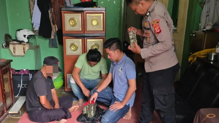 Ops pekat Di Bulan Ramadhan, Polsek Leles Gelar Razia Miras