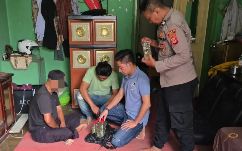 Ops pekat Di Bulan Ramadhan, Polsek Leles Gelar Razia Miras