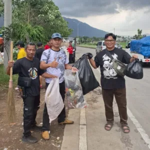 Dari UMKM hingga Sampah: Abah Muda (212) Penggiat Sosial Soroti Jalan Ibrahim Aji Garut