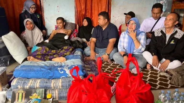 Musibah Tak Padamkan Harapan: Yudha Puja Turnawan Kunjungan Kemanusiaan untuk Parid Nurjaman