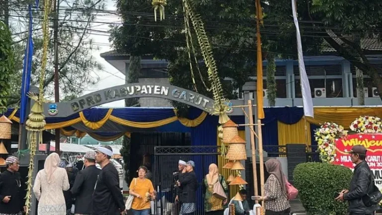 Paripurna DPRD dan Pesta Rakyat Hari Jadi ke-213 Garut Menuai Sorotan