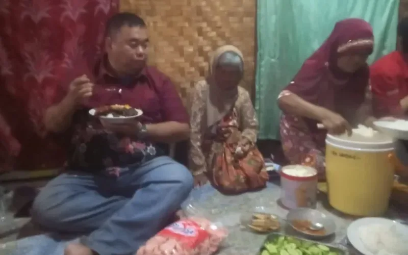 Yudha Puja Turnawan Hadiri Buka Puasa Bersama Kaum Duafa, Siap Perjuangkan Hak Mak Onah