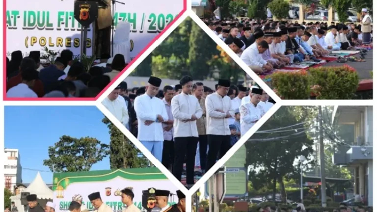 Polres Garut Gelar Sholat Idul Fitri Di Lapangan Mapolres, Pererat Kebersamaan Dengan Warga