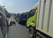Arus Mudik Mulai Padat, Tol Cipali KM 77 Arah Timur Macet
