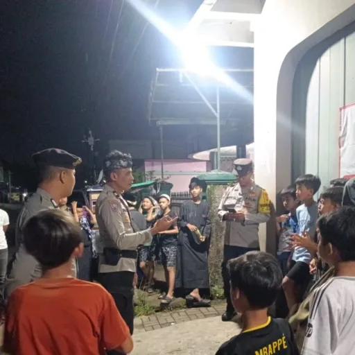 Respon Cepat Dumas WA Taros Kapolsek, Polsek Tarogong Kidul Tertibkan Petasan Di Malam Ramadhan
