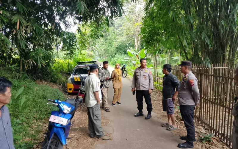Respon Cepat Aduan Warga, Polsek Limbangan Bongkar Lapak Sabung Ayam Di Selaawi