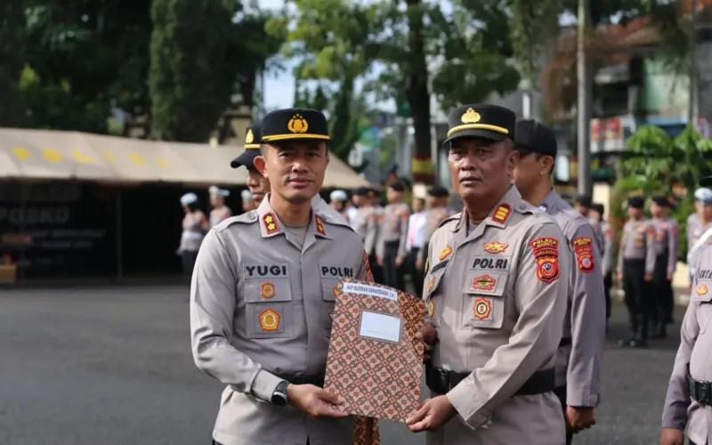 Upacara Kenaikan Pangkat Dan Penghargaan Polres Garut, Wujud Apresiasi Atas Dedikasi Dan Prestasi Personel