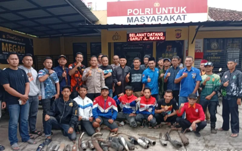 60 Knalpot Borong Diserahkan Sukarela, Polsek Bungbulang Gandeng OKP Ciptakan Situasi Kondusif
