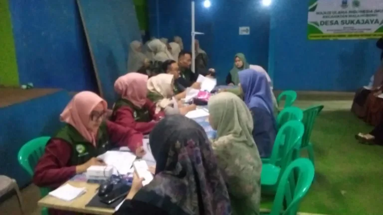Puskesmas Citeras Gelar Screening Dan Pemeriksaan Gratis di GOR Desa Sukajaya