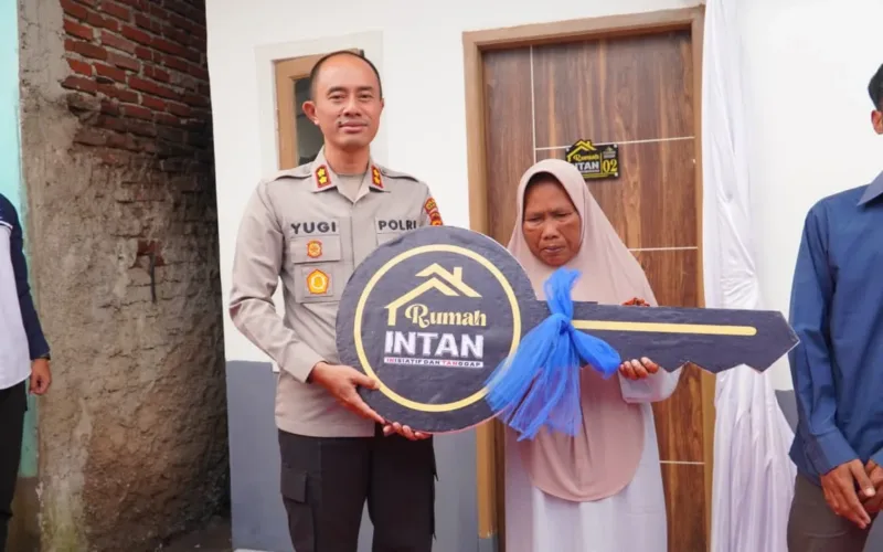 Kapolres Garut Resmikan Dua Rutilahu, Wujudkan Rumah Layak Huni Untuk Warga Banyuresmi Dan Karangpawitan