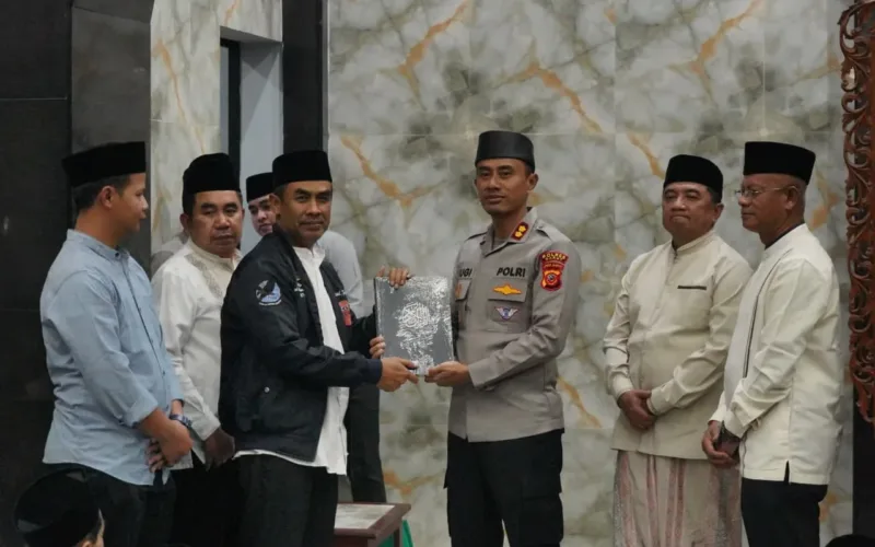 Kapolres Garut Bersama Forkopimda Gelar Safari Ramadhan Di Cikajang