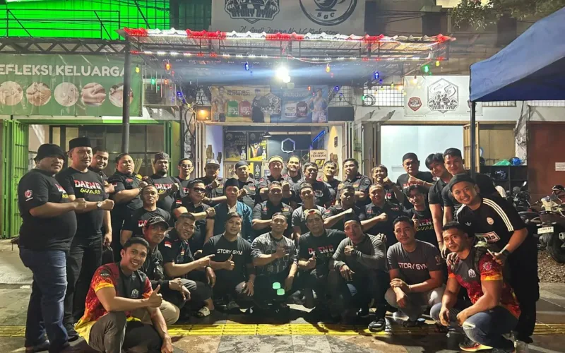 Daeng Guard Menggelar Buka Puasa dan Berbagi Takjil Bersama STORY GYM di Mamajang