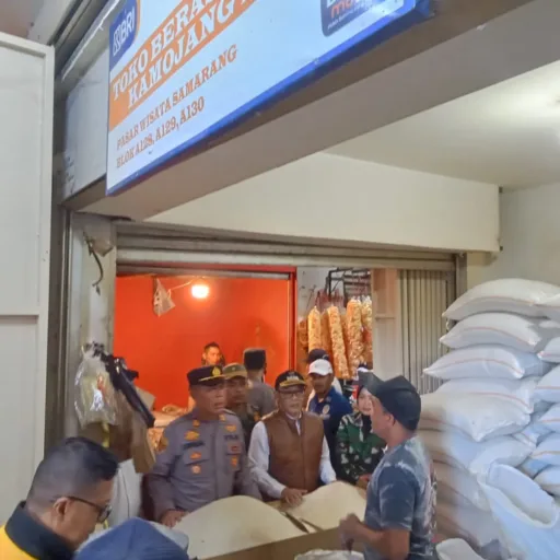 Jelang Idul Fitri, Polsek Samarang Bersama Forkopimcam Cek Harga Sembako Di Pasar Wisata Samarang