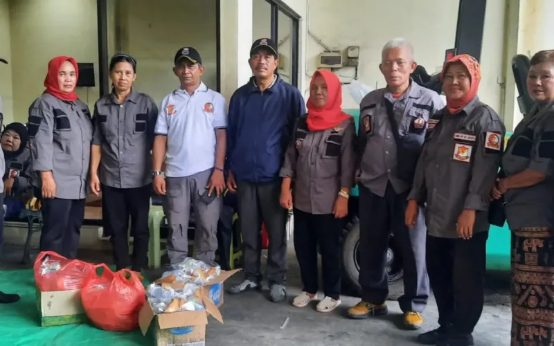 GBNN DKI Berbagi Takjil Ramadhan Di Pulo Gadung