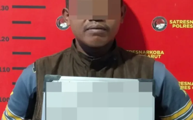 Satresnarkoba Polres Garut Tangkap Pengedar Obat Keras Di Pasar Limbangan