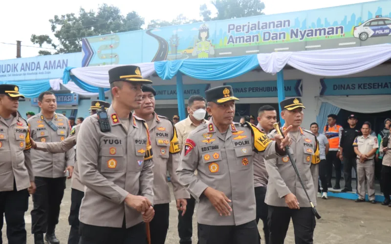 Kapolres Garut Damping Kapolda Jabar Tijau Pos Terpadu GTC Limbangan Dalam OPS Ketupat Lodaya 2026