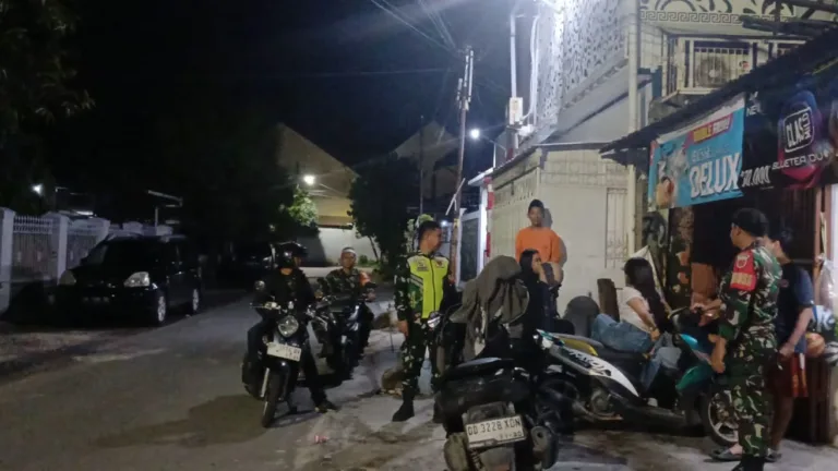 Koramil 1408-09/Tamalate Gelar Patroli Gabungan Tripika, Jaga Keamanan Warga Di wilayah kecamatan Tamalate