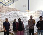 Kapolsek Sukawening Monitoring Serapan Hasil Panen Jagung Untuk Mendukung Ketahanan Pangan