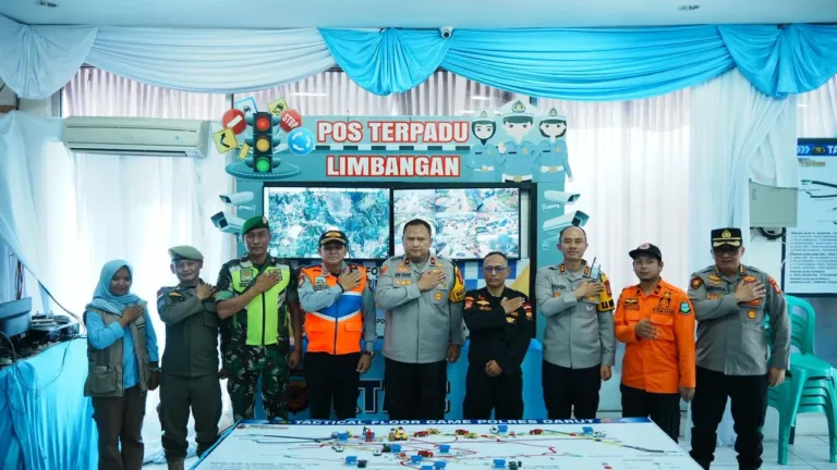 Kapolres Garut Damping Wakapolda Jabar Tinjau Pos Terpadu GTC Limbangan Dalam OPS Ketupat Lodaya 2026