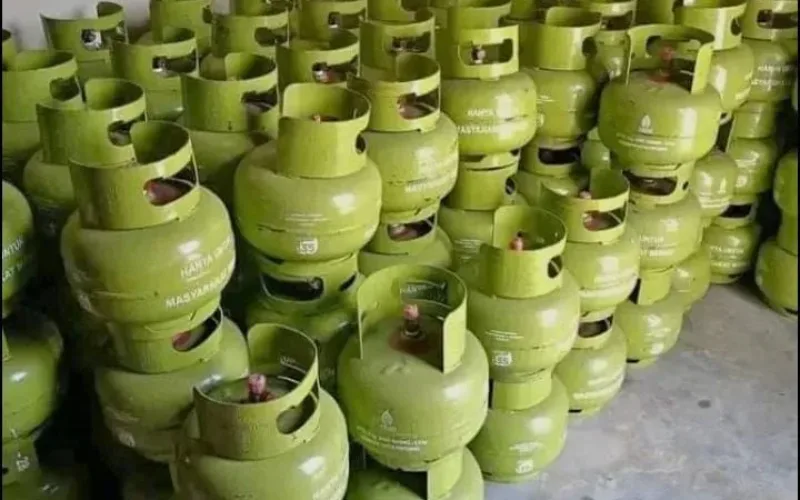 Kelangkaan LPG 3 Kg Di Garut Selatan, Harga Melonjak Hingga Rp 37 Ribu, Warga Minta Pemerintah Segera Bertindak