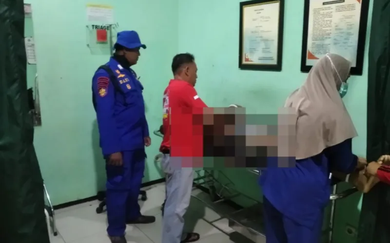 Satpolairud Polres Garut Evakuasi Wisatawan Tenggelam Di Pantai Selatan