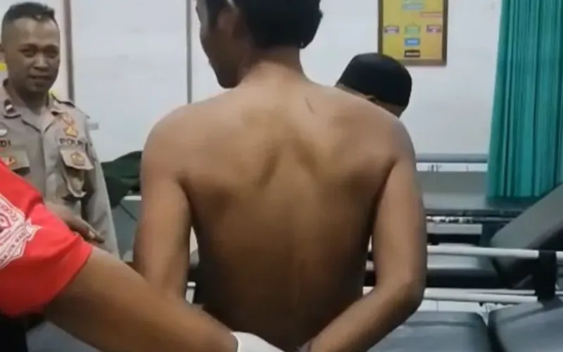 Reaksi Cepat Polsek Cibatu Amankan Terduga ODGJ Lempari Kendaraan Pemudik