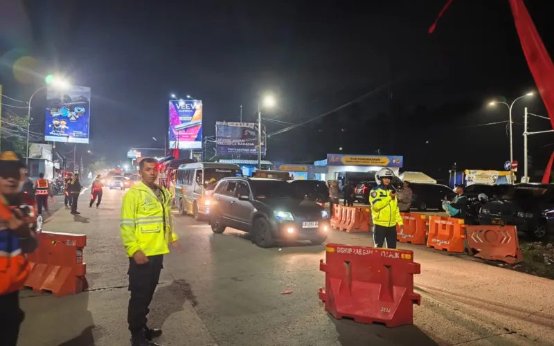 Rekayasa One Way Polres Garut Sukses Mengurai Kepadatan Puluhan Ribu Kendaraan