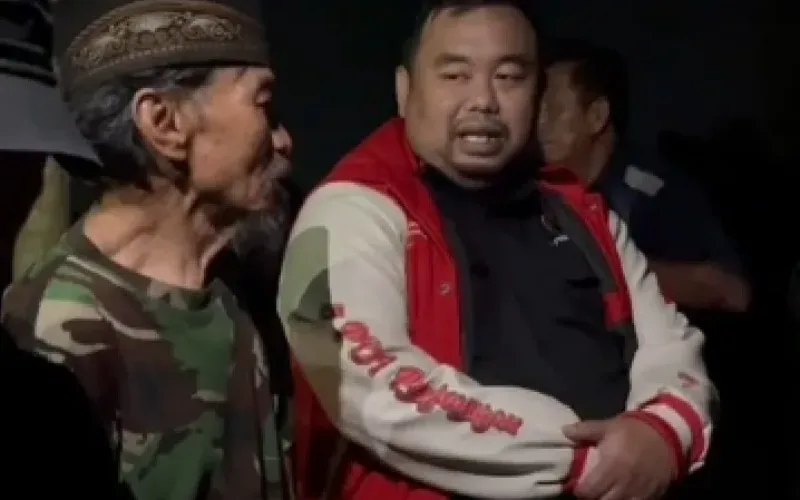 Gerak Cepat Bantu Rakyat Di malam Hari Yudha Anggota DPRD dari Fraksi PDI Perjuangan