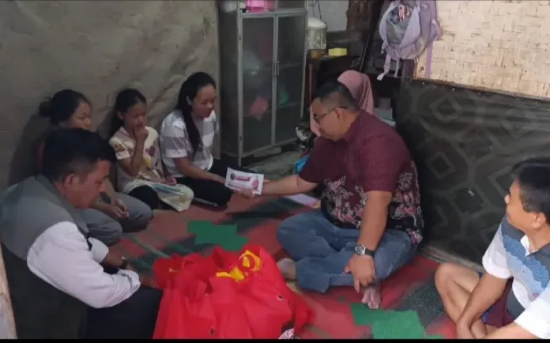 Dari Gang Sempit Astana Hilir: Yudha Puja Turnawan Menyaksikan Kemiskinan yang Terabaikan