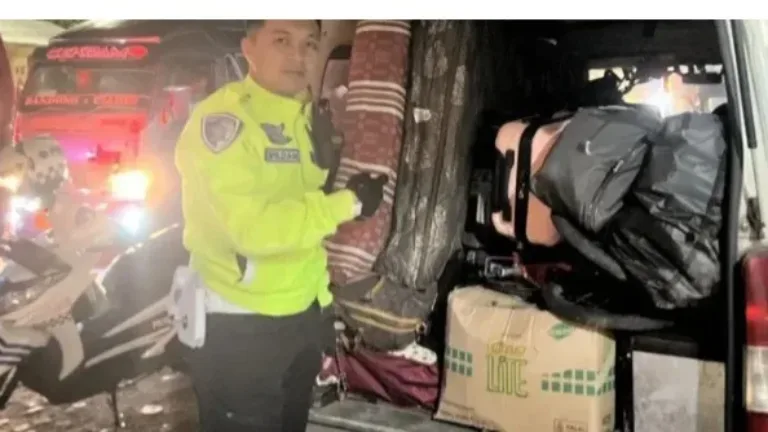 Polres Garut Tindak Penyalahgunaan Ambulance Di Jalur Mudik Malangbong