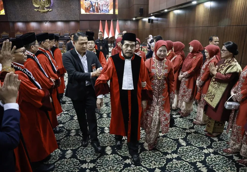 Anwar Usman Pingsan Usai Purnabakti di MK, Momen Mengejutkan