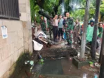 Koramil 1408-05/Mariso Gelar Karya Bakti Bersama Warga, Wujudkan Lingkungan Bersih dan Sehat