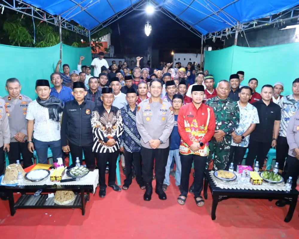 DANRAMIL-09/TAMALATE MAYOR INF RAMLI FAHRI Menghadiri “NGOPI BARENG KAMTIBMAS”, Komitmen Jaga Keamanan Bersama Masyarakat DI Kelurahan Barombong
