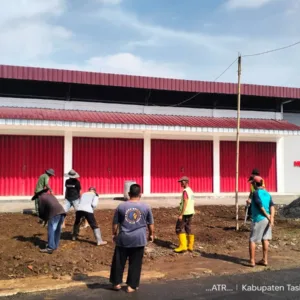 Penjelasan Kades Terkait Adanya Kegiatan Kerja Bakti di Lahan Parkir KDMP 