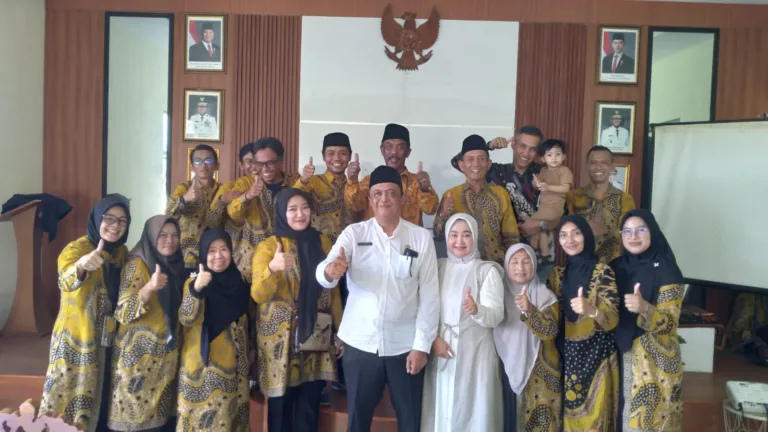 DPK APDESI dan PKK Pangatikan Mengucapkan Selamat kepada Ahmad Ramdani, S.Sos., M.Si sebagai Kadis DPMD Kabupaten Garut
