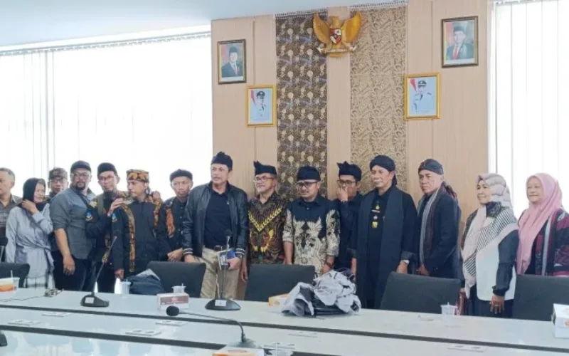 Terima Kunker DPRD Jabar, DKKG Ungkap Minimnya Dukungan untuk Kebudayaan Garut
