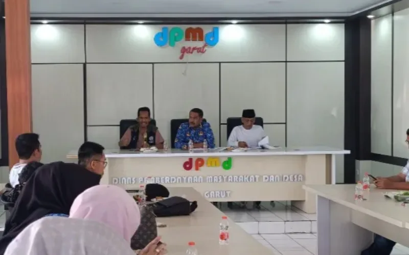 Pemdes DPMD Saat Acara Bersama 86 Kepala Desa di Aula Kolaborasi BUMDes dan KDMP