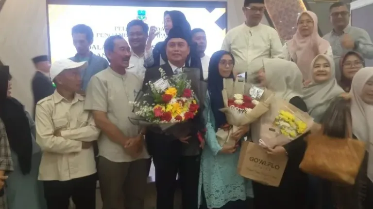 Selamat kepada Ardhy Firdian, S.Hut., M.Si. atas pengangkatan sebagai Kepala Dinas Pertanian oleh Bupati Garut, Dr. H. Syakur Amin