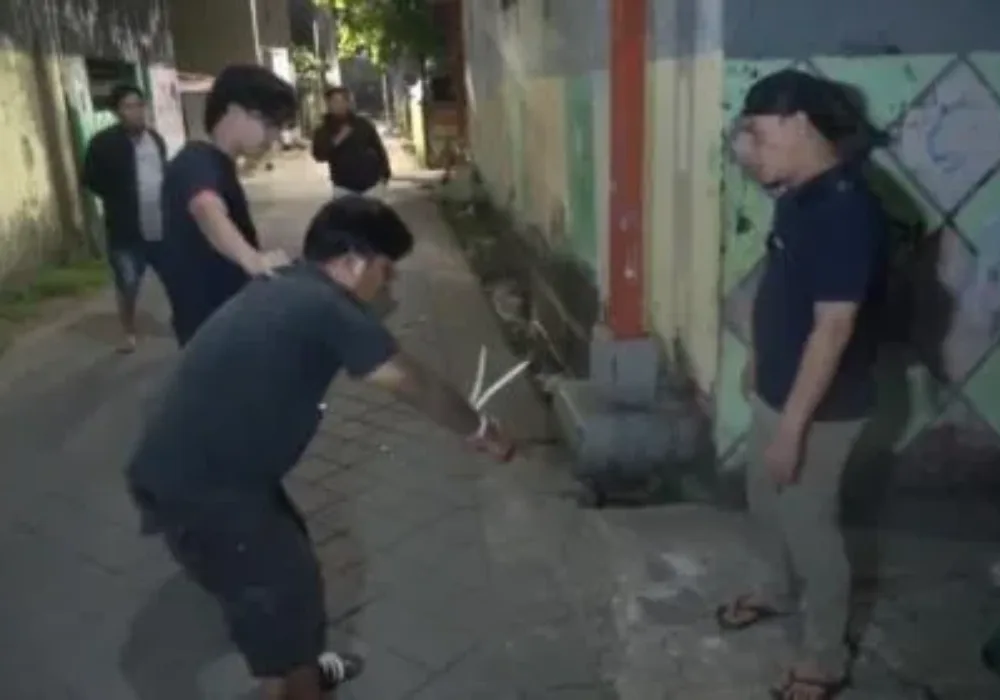 Gerak Cepat, Pelaku Penebasan di Jalan Harimau Makassar Berhasil di Amankan Tim Brimob Polsek Mamajang 
