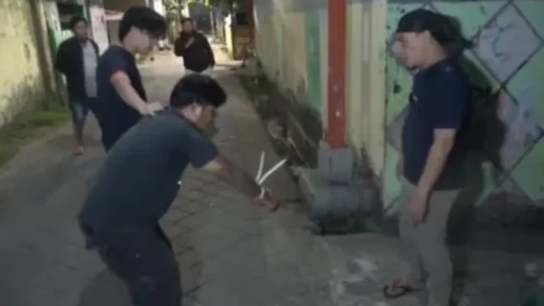 Gerak Cepat, Pelaku Penebasan di Jalan Harimau Makassar Berhasil di Amankan Tim Brimob Polsek Mamajang 