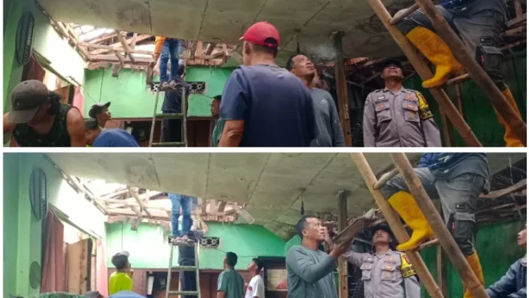 Polsek Malangbong Tanggap Bencana, Rumah Warga Ambruk Diterjang Hujan