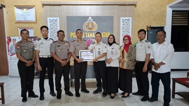 Polres Tanah Datar Terima Piagam Penghargaan dari Rutan Kelas IIB Batusangkar