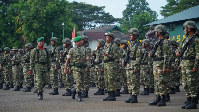 Pangdam XIV/Hsn Tutup Latsarmil Komcad ASN Prov. Sulsel, 500 ASN Siap Perkuat Pertahanan Negara