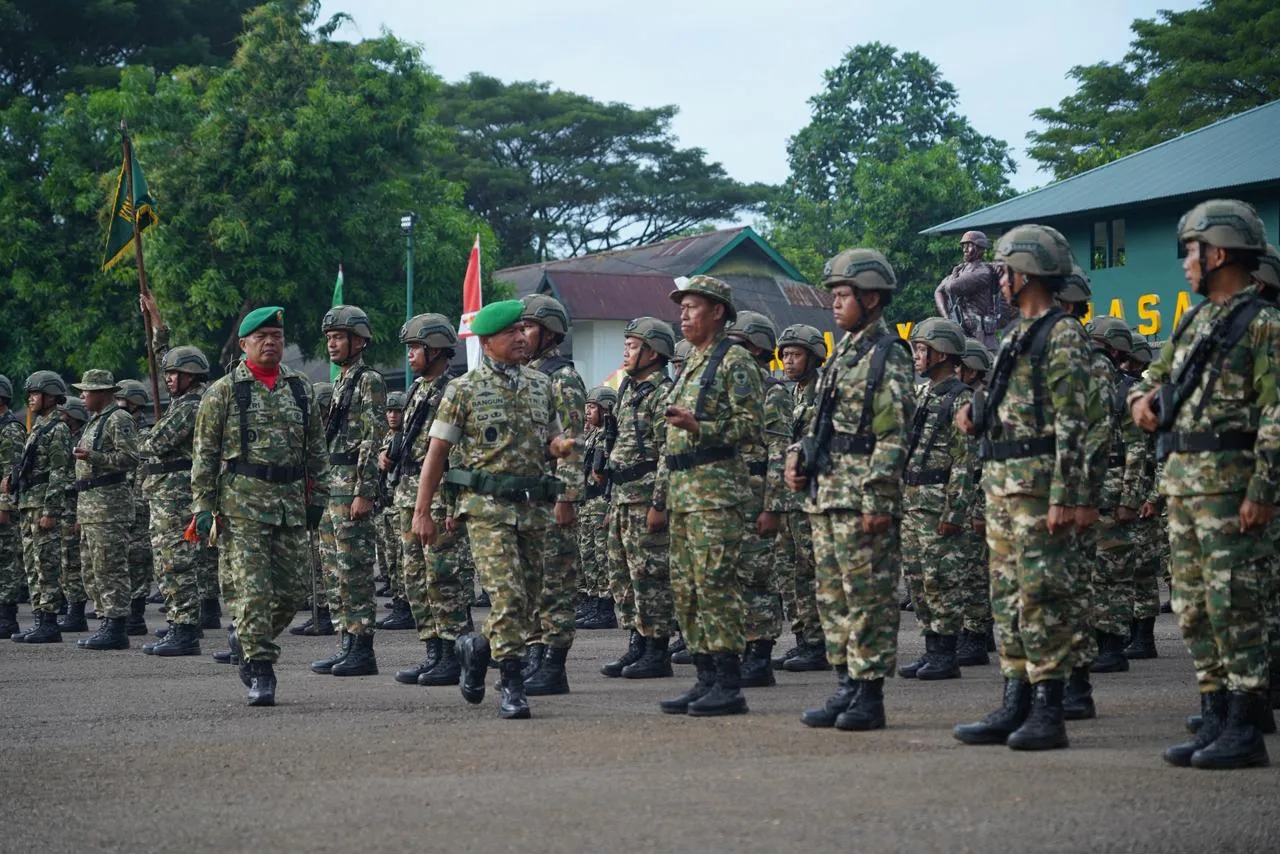 Pangdam XIV/Hsn Tutup Latsarmil Komcad ASN Prov. Sulsel, 500 ASN Siap Perkuat Pertahanan Negara