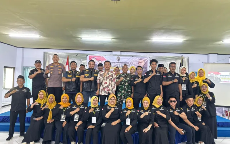 Sinergi Polsek Mamajang, DPC APPI dan Perumda Pasar Hadirkan Pasar Murah untuk Masyarakat