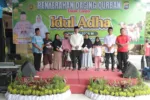 Berkah Idul Adha, Polres Pasaman Barat Bagikan Ratusan Paket Daging Qurban